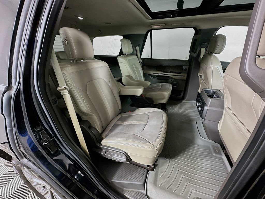 Used 2018 Ford Expedition Limited RWD image 35