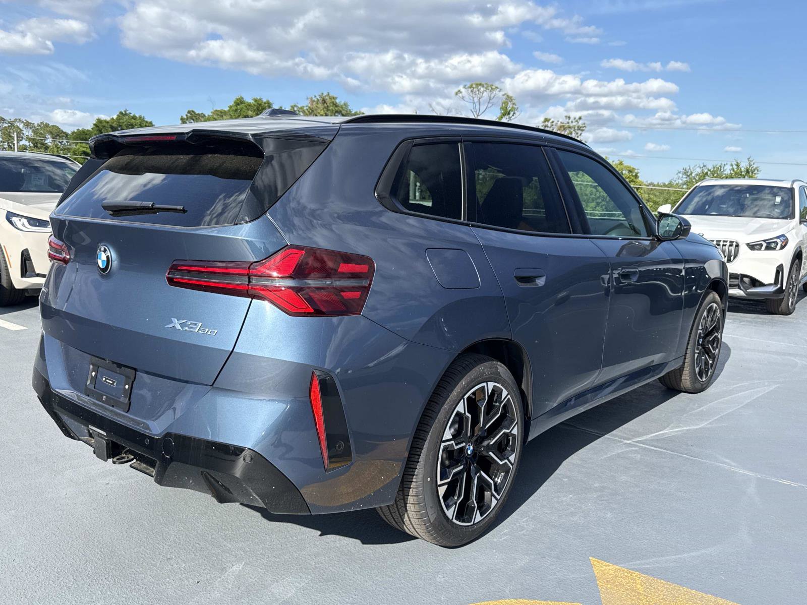 New 2026 BMW X3 xDrive30 w/ M Sport Package image 3