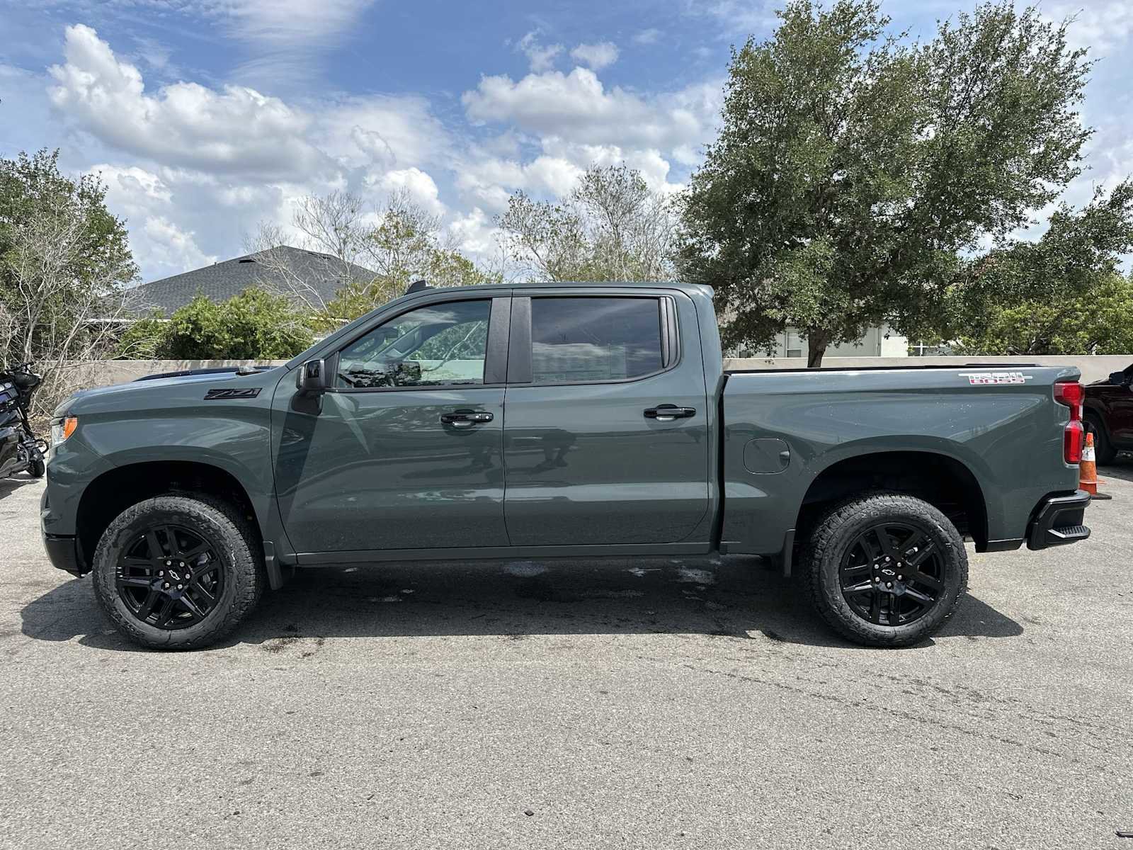 New 2026 Chevrolet Silverado 1500 LT Trail Boss w/ LT Trail Boss Premium Package AWD/4WD image 3