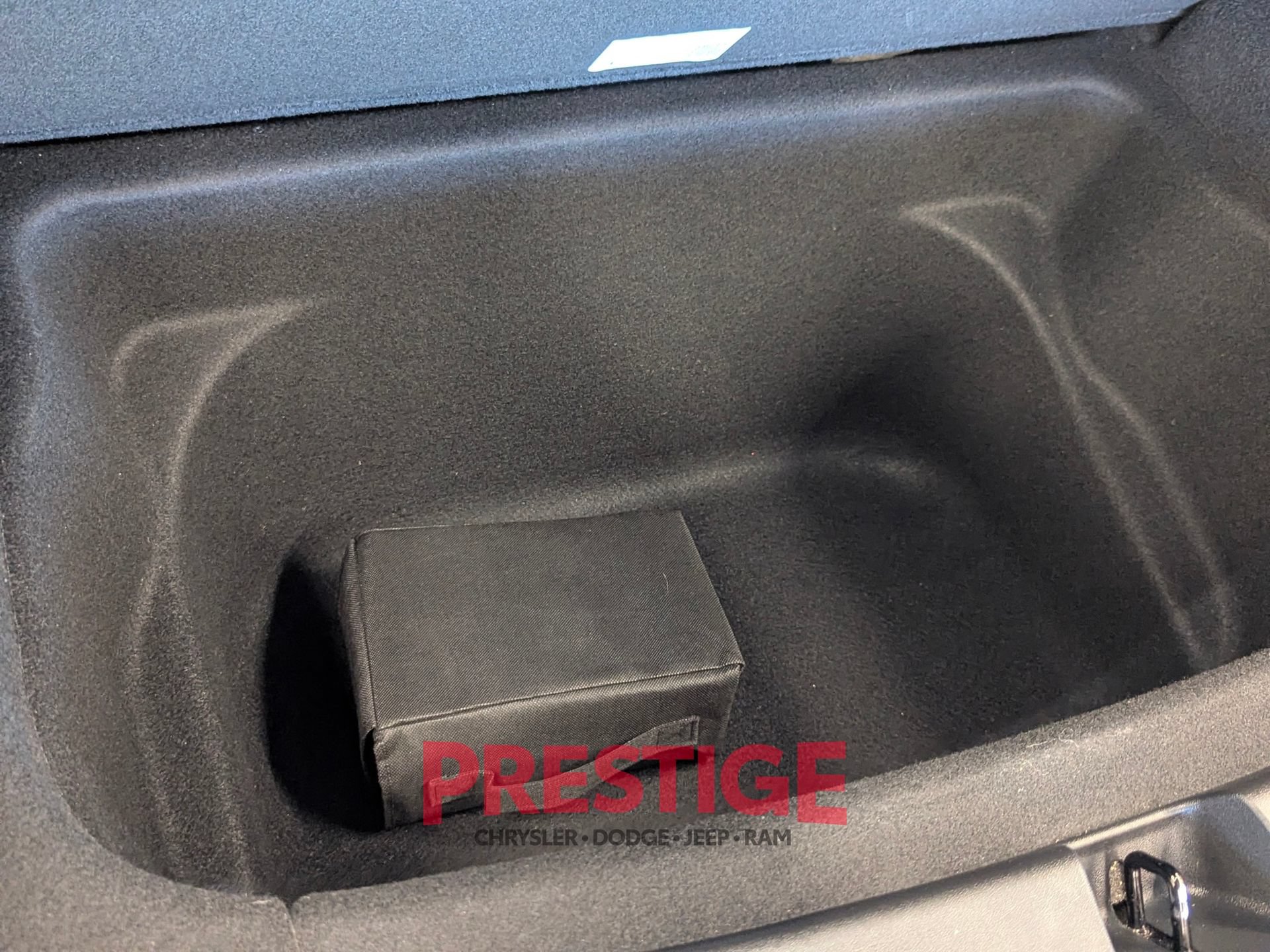 Used 2023 Tesla Model Y Long Range AWD/4WD image 10