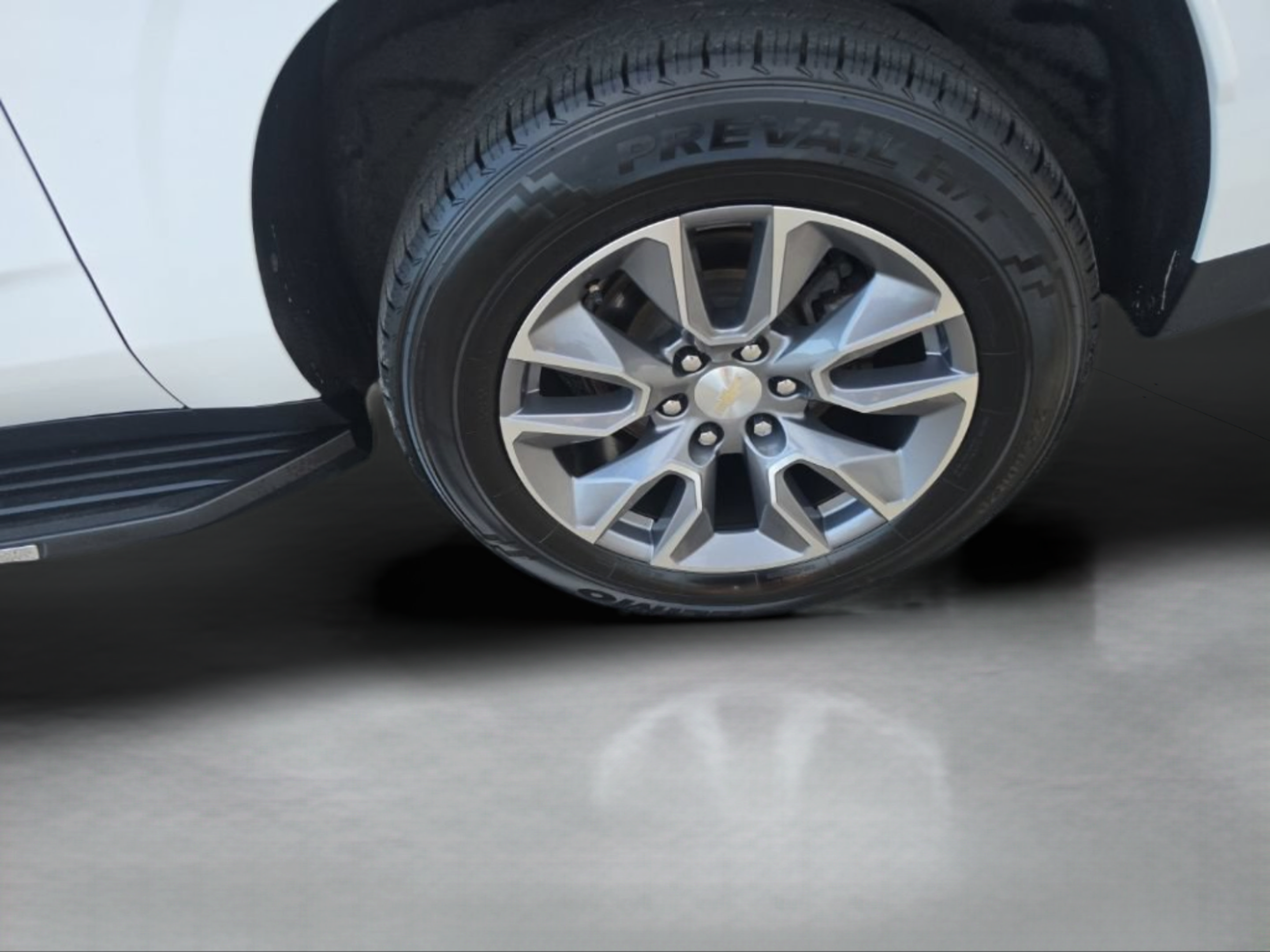 Used 2023 Chevrolet Suburban Premier AWD/4WD image 15