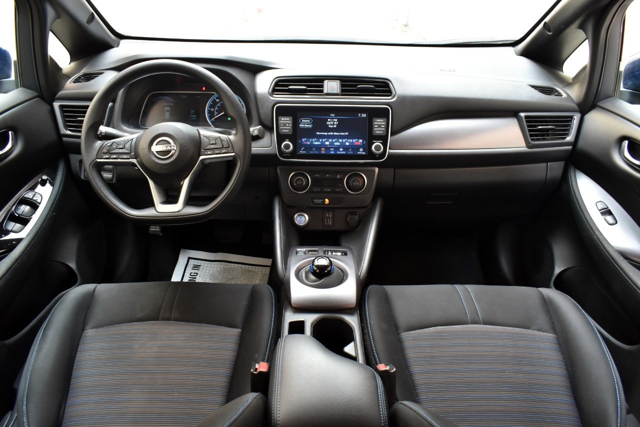 Used 2025 Nissan Leaf S FWD image 20