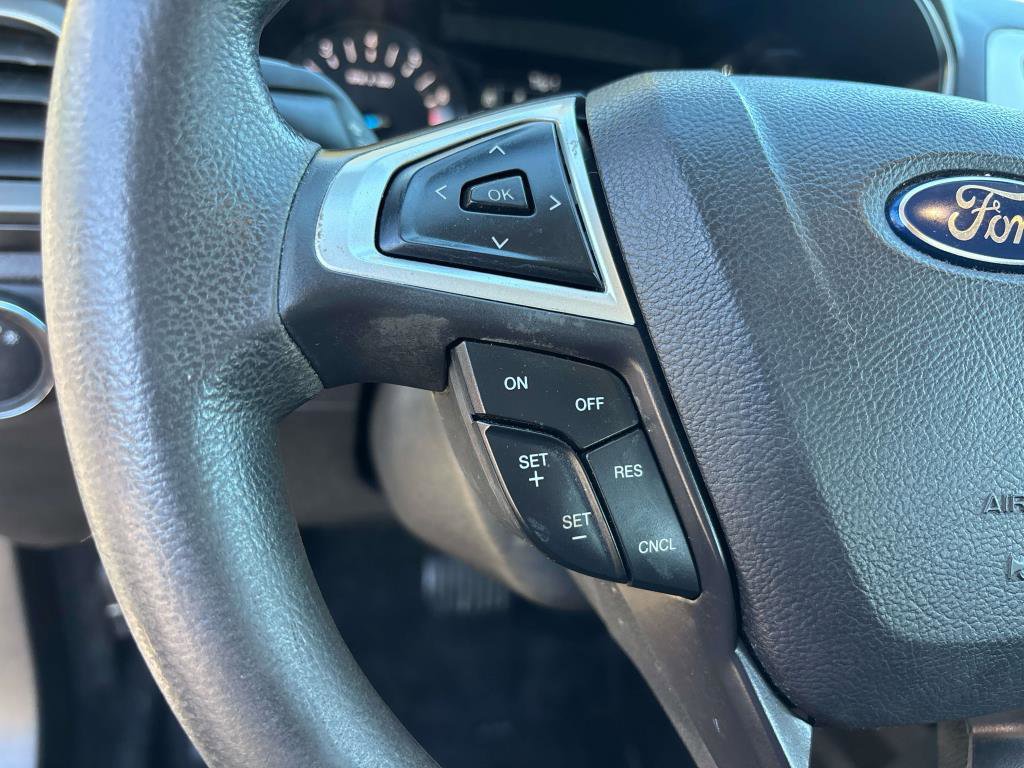 Used 2014 Ford Fusion SE image 16
