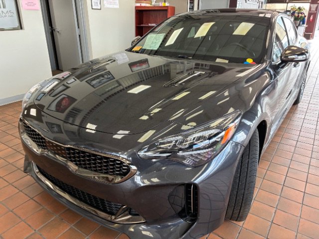 Used 2022 Kia Stinger GT1 image 8