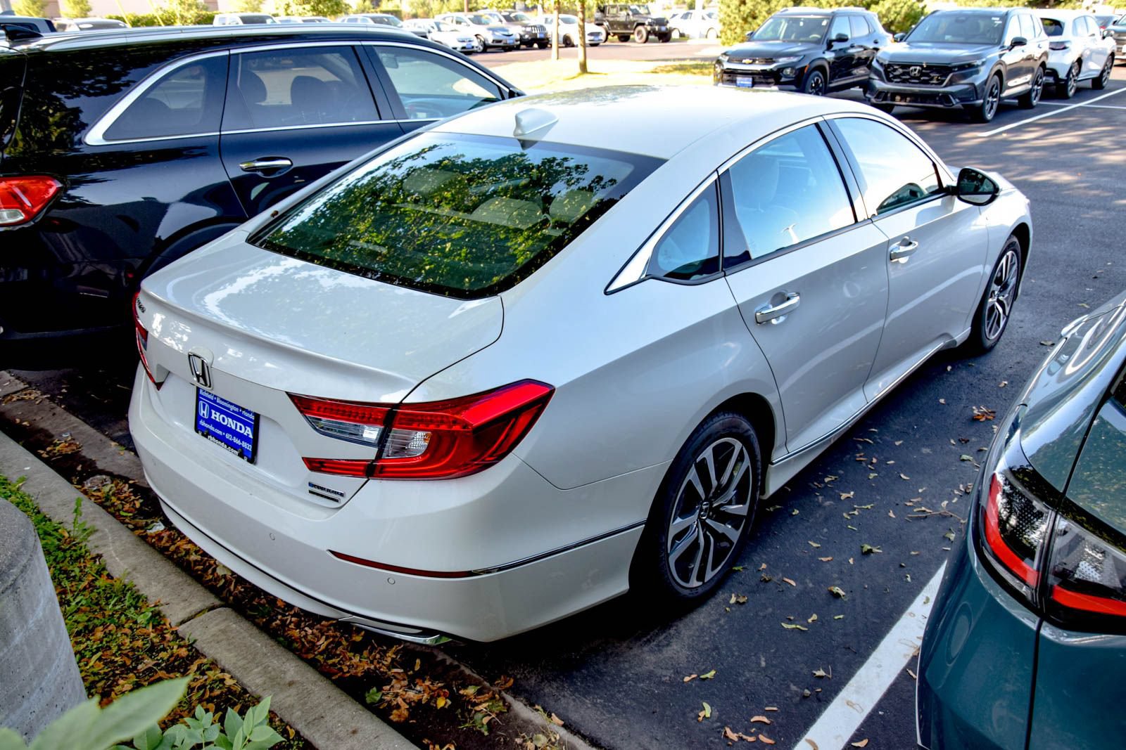 Used 2019 Honda Accord Touring image 5