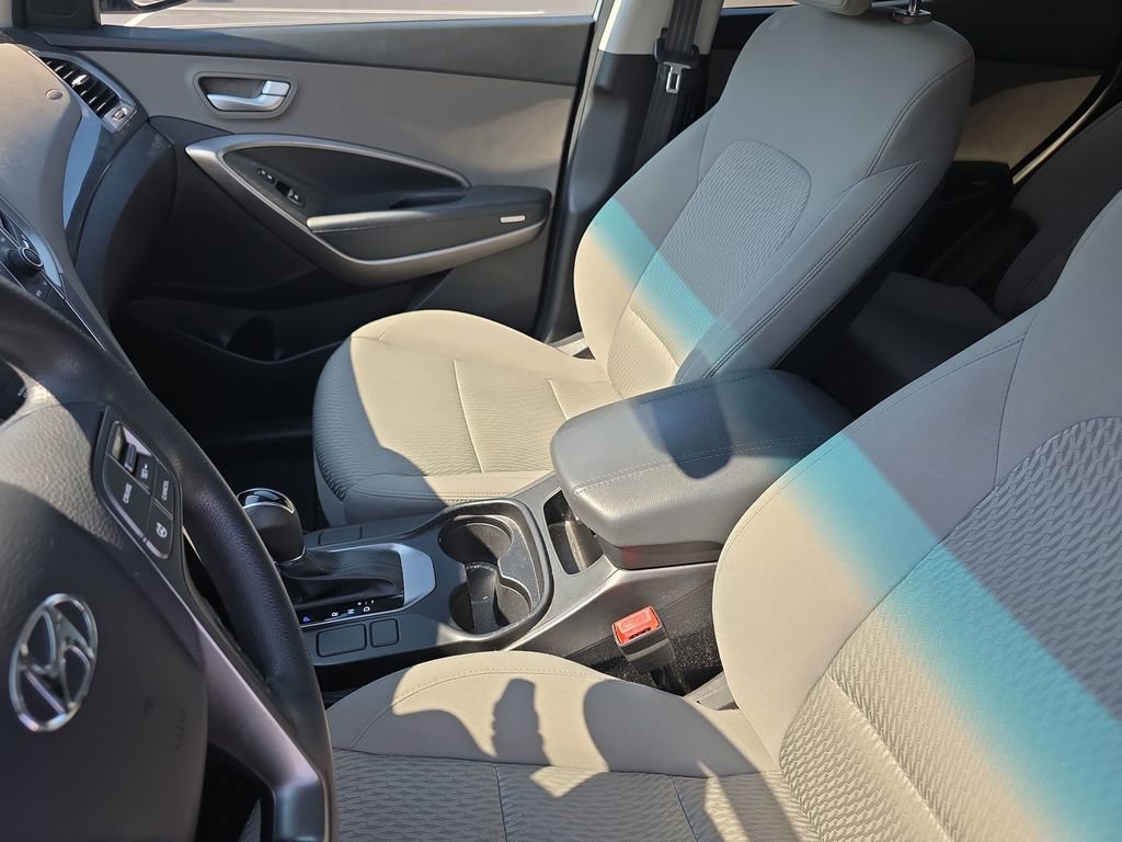 Used 2015 Hyundai Santa Fe Sport FWD image 17