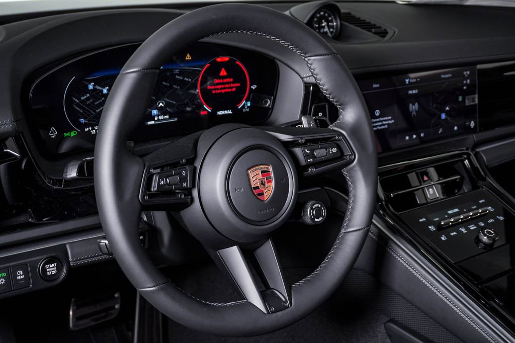 New 2026 Porsche Panamera 4 image 18