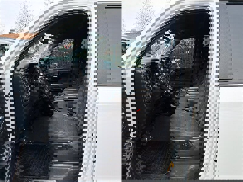 Used 2022 Chevrolet Silverado 1500 LT w/ Z71 Off-Road Package image 16