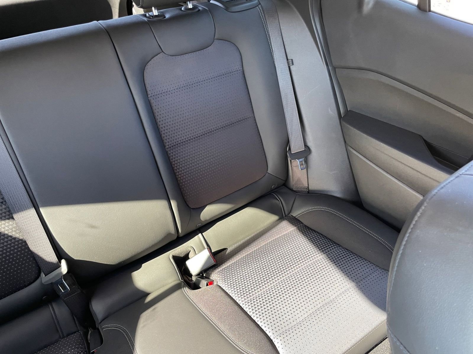 Used 2025 Chevrolet Trax LT image 36