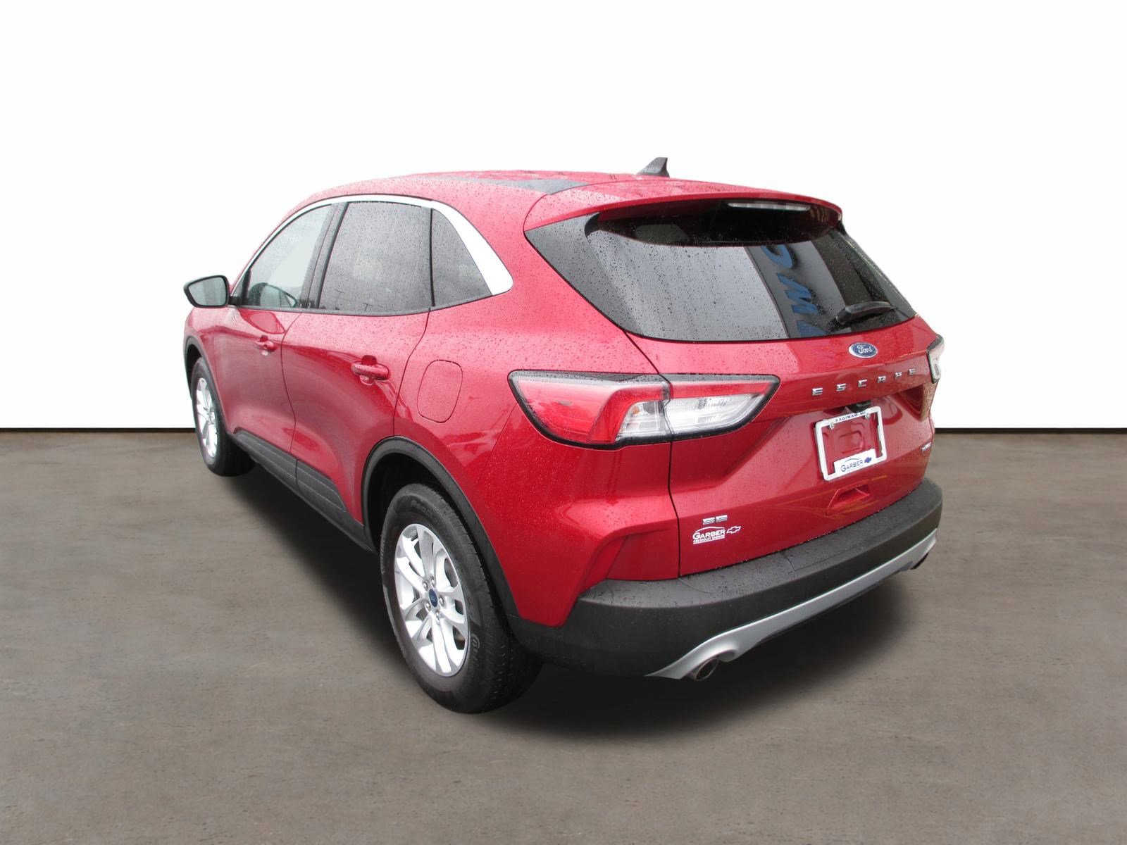 Used 2022 Ford Escape SE w/ Convenience Package image 3