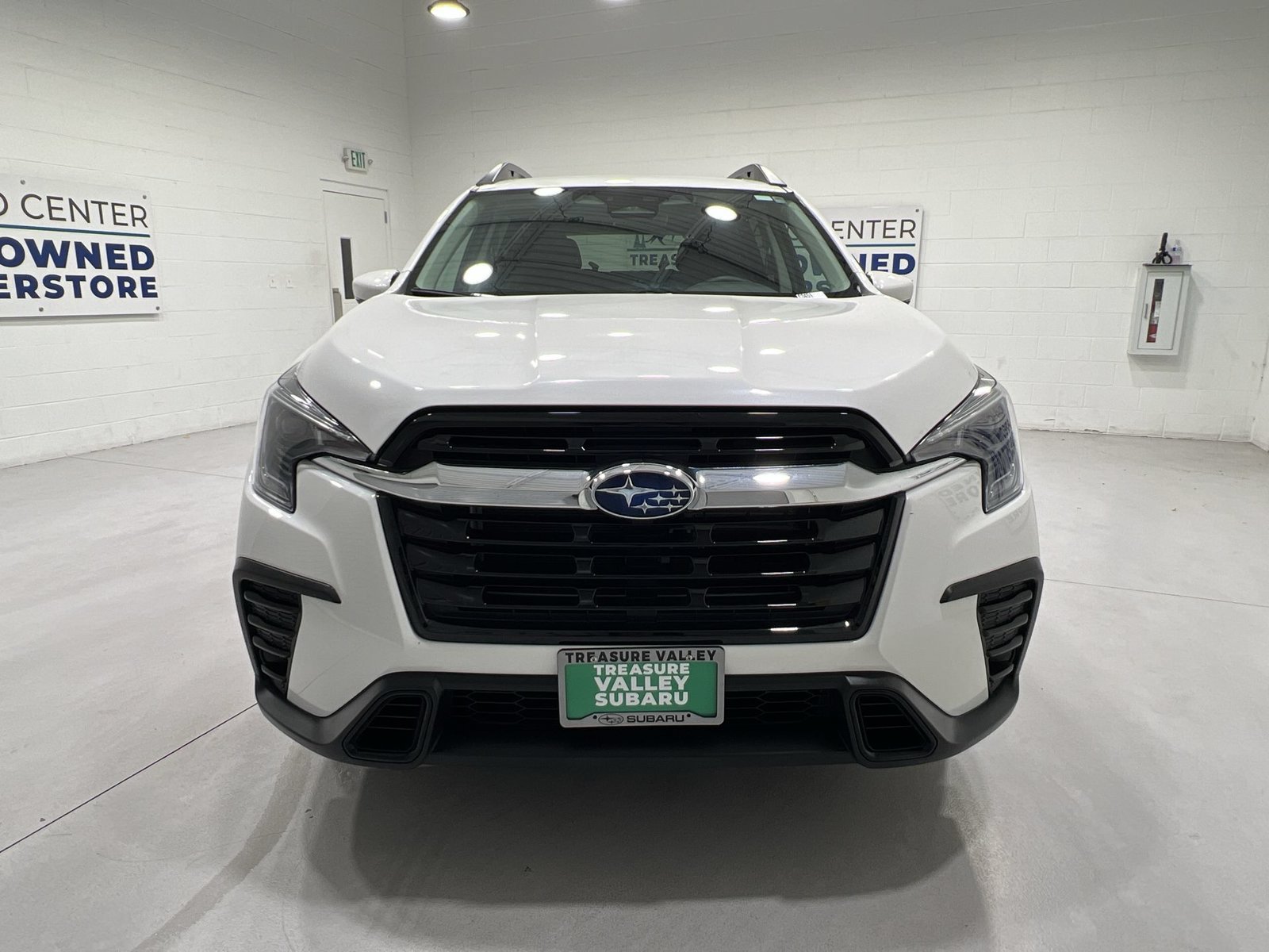 Used 2025 Subaru Ascent Premium AWD/4WD image 3
