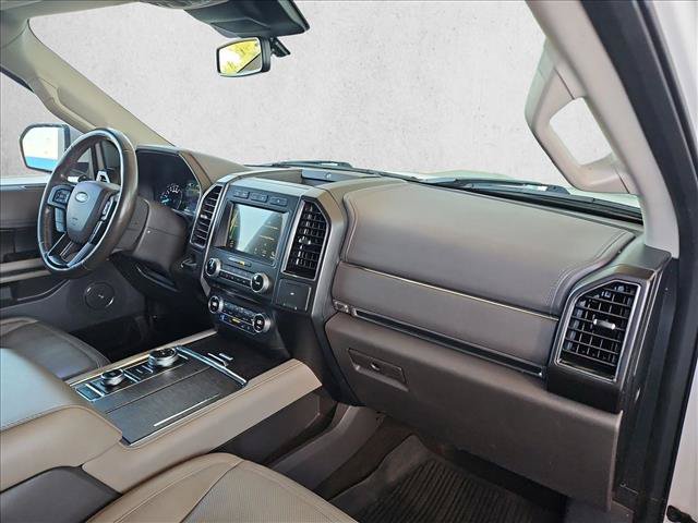 Used 2018 Ford Expedition Limited w/ Equipment Group 301A AWD/4WD image 25