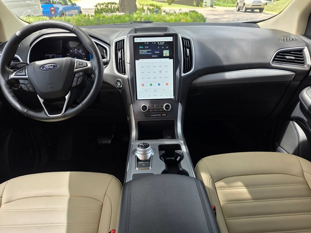 Used 2021 Ford Edge SEL w/ Convenience Package AWD/4WD image 16