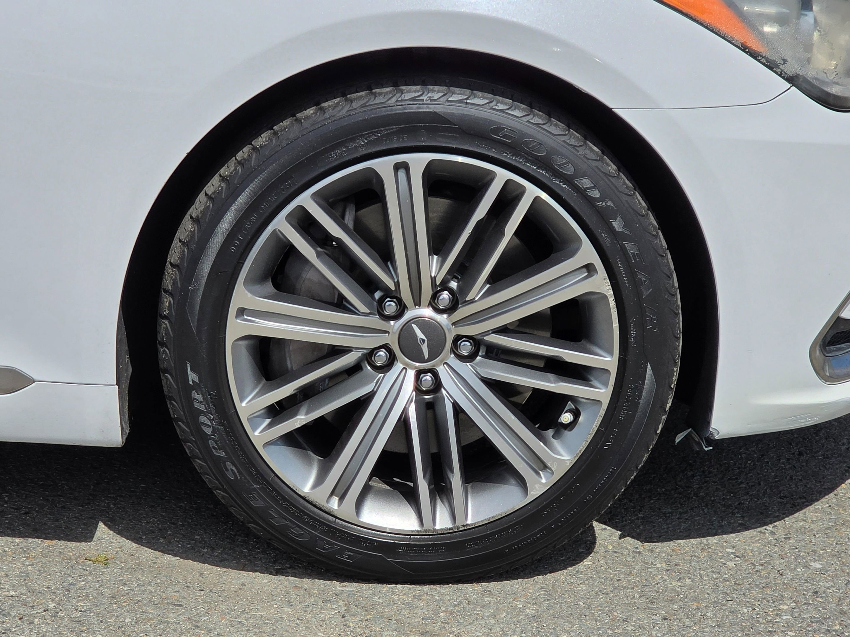 Used 2018 Genesis G80 3.8 image 8
