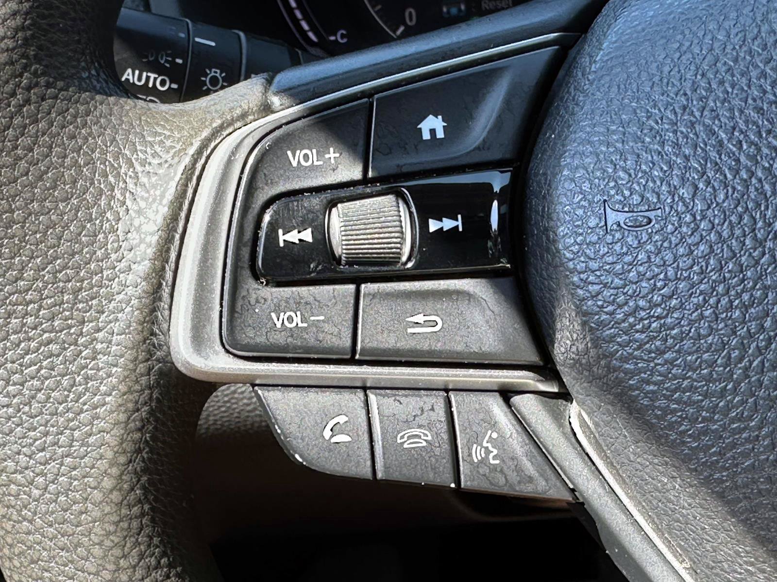 Used 2019 Honda Accord EX image 29
