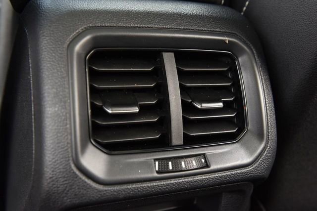 Certified 2024 Volkswagen Taos SE w/ Panoramic Sunroof Package image 24