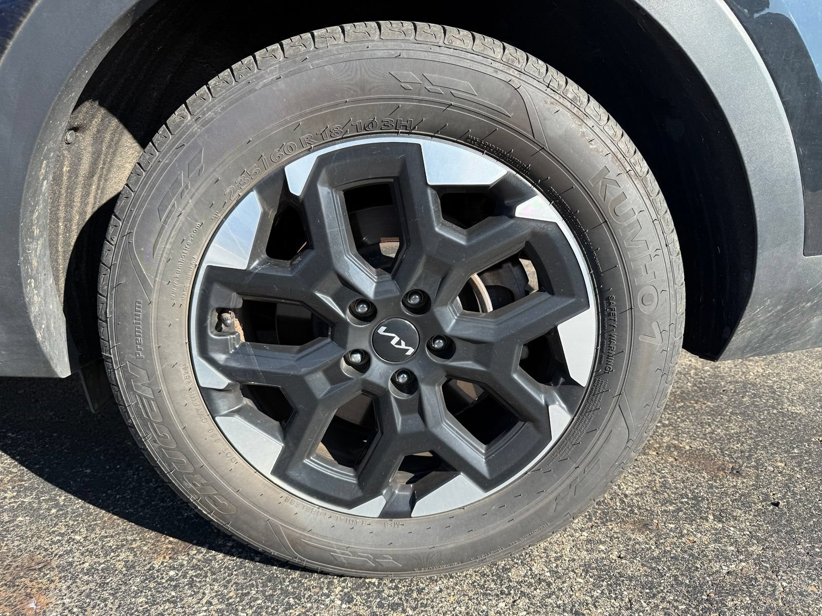 Used 2025 Kia Sorento S w/ Panoramic Sunroof Package FWD image 26