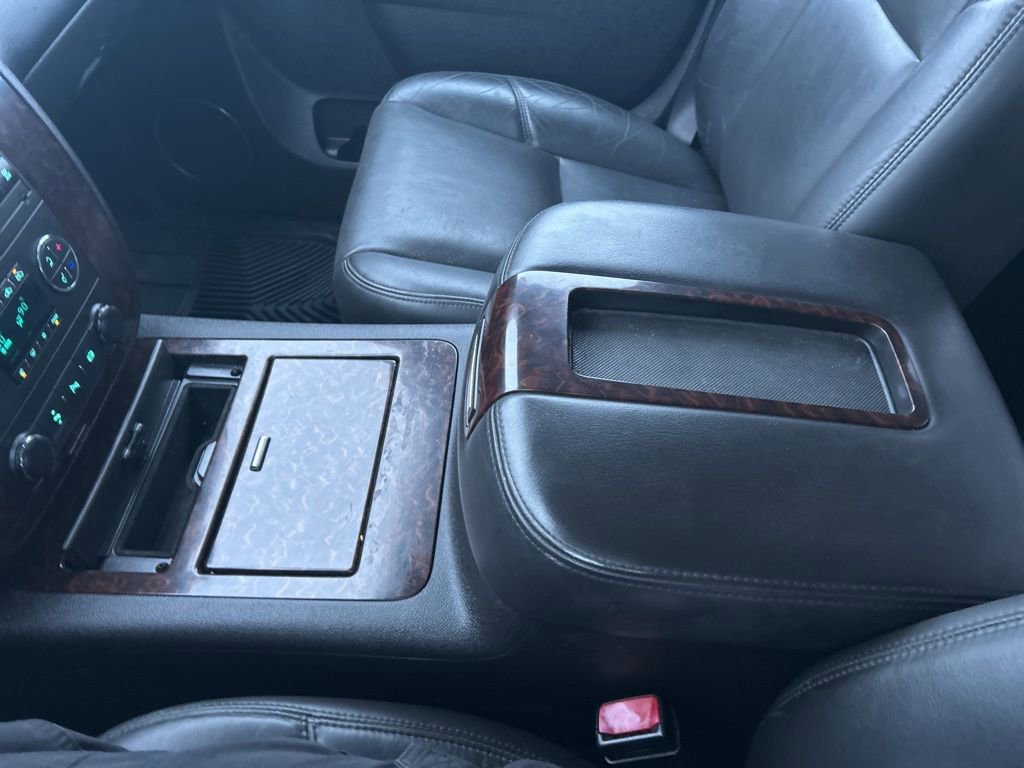 Used 2013 GMC Sierra 3500 Denali image 29