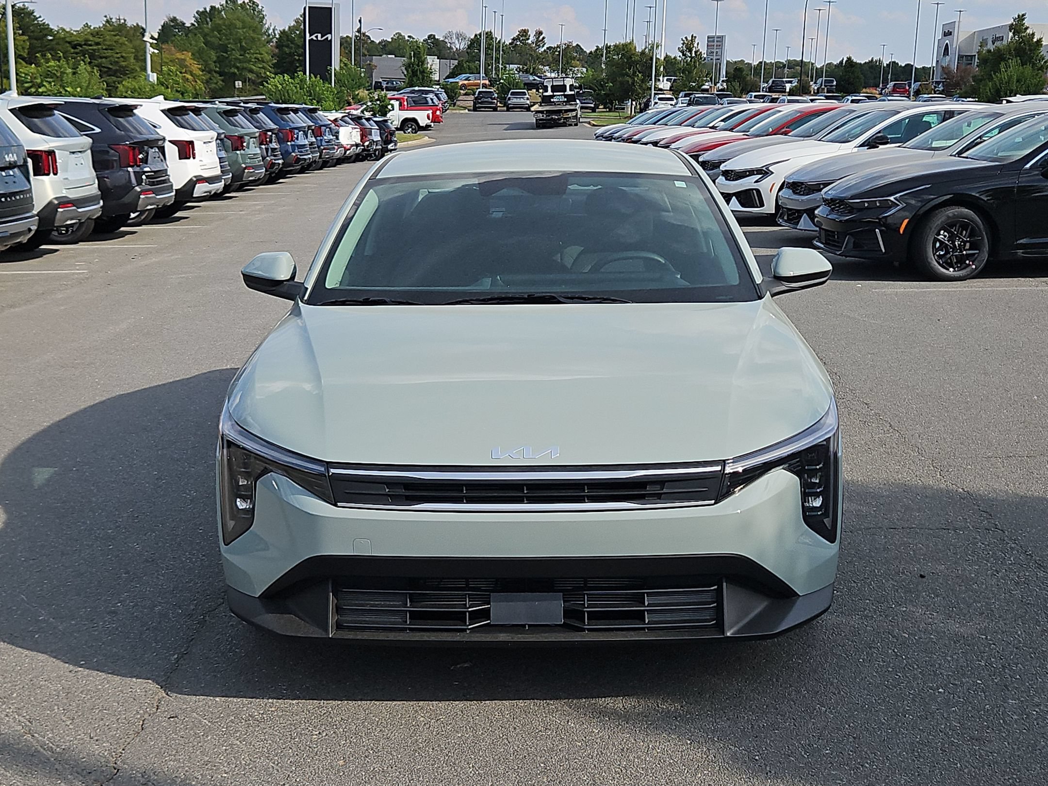 New 2026 Kia K4 FWD image 2