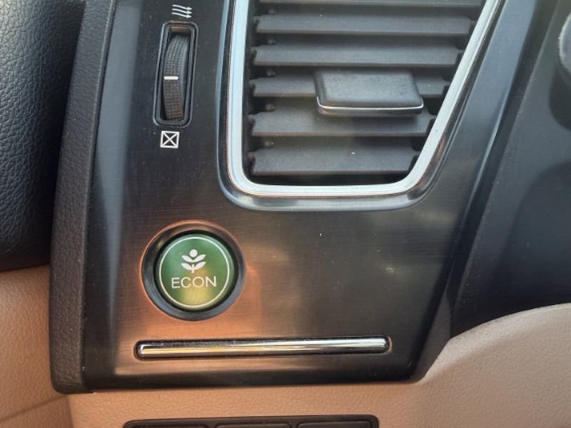 Used 2013 Honda Civic LX image 34