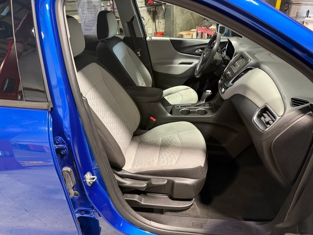 Used 2019 Chevrolet Equinox LS w/ LS Convenience Package AWD/4WD image 21