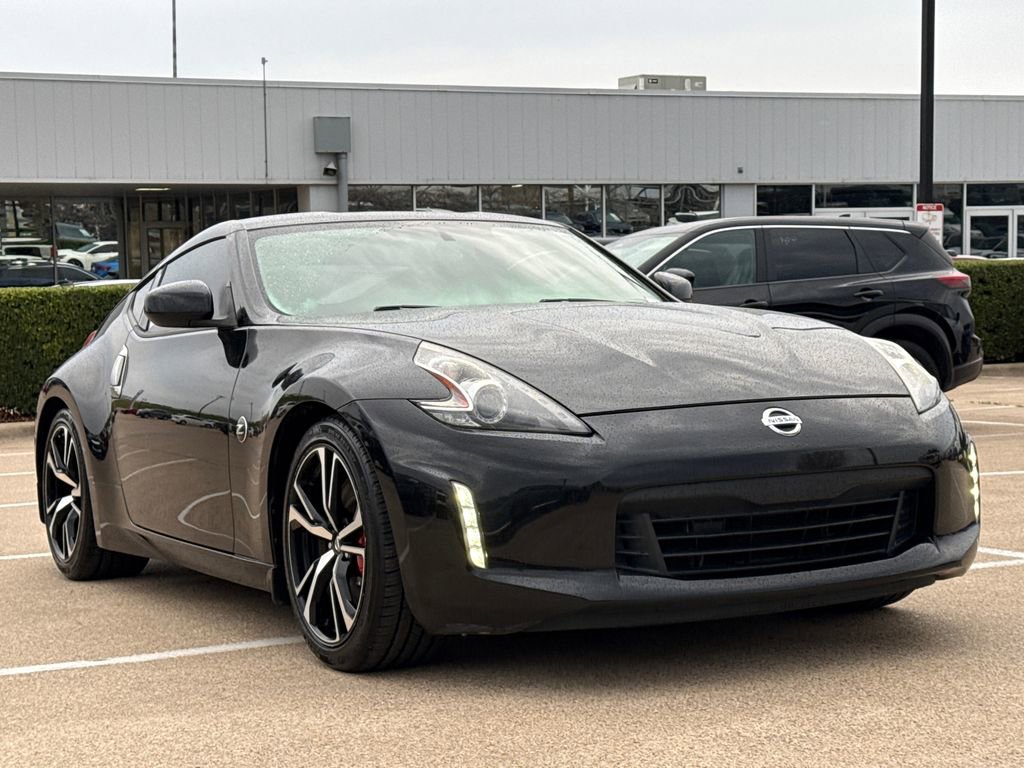 Used 2020 Nissan 370Z Touring Sport image 2