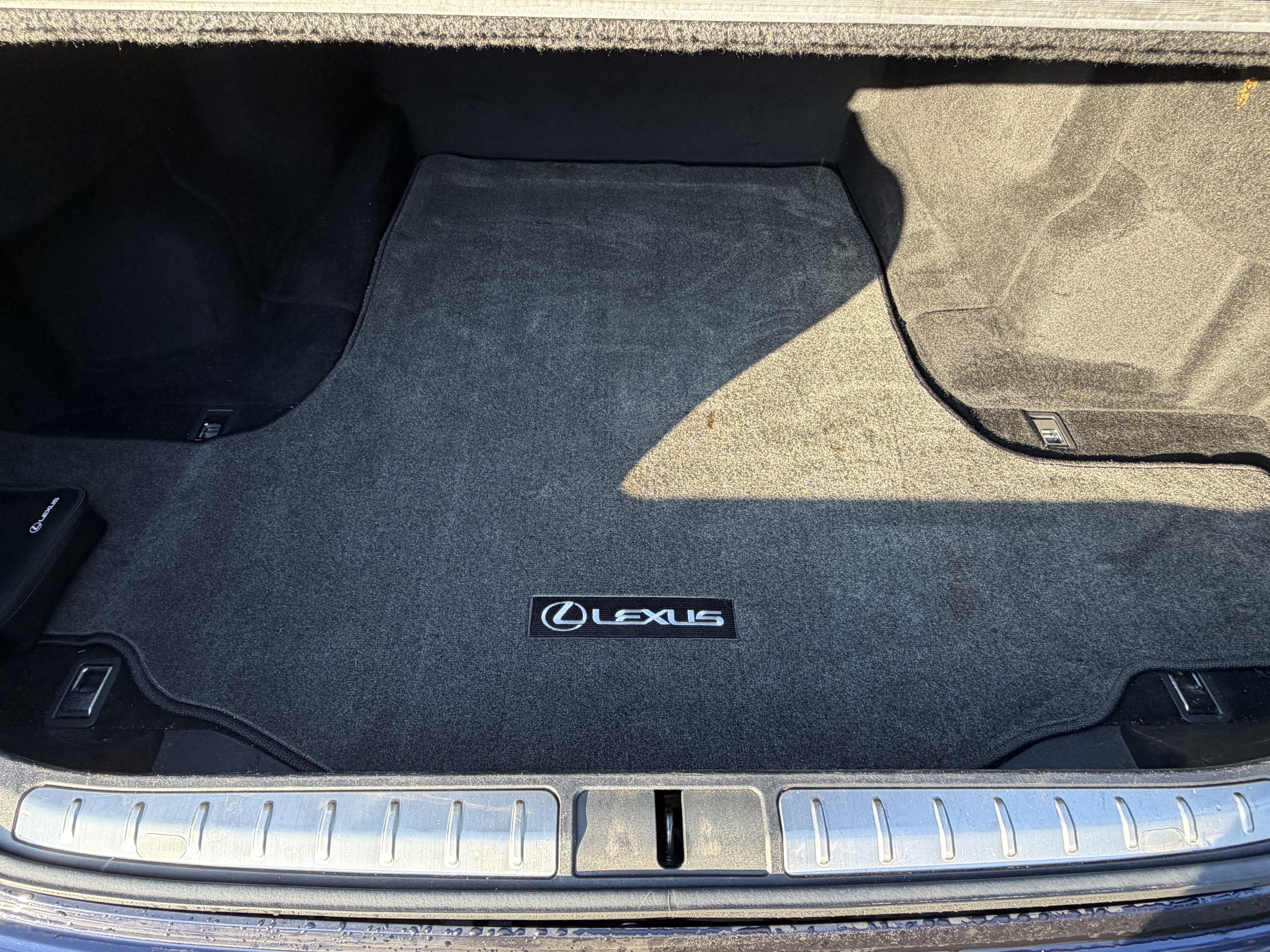 Used 2019 Lexus LS 500 w/ Interior Upgrade Package RWD image 49