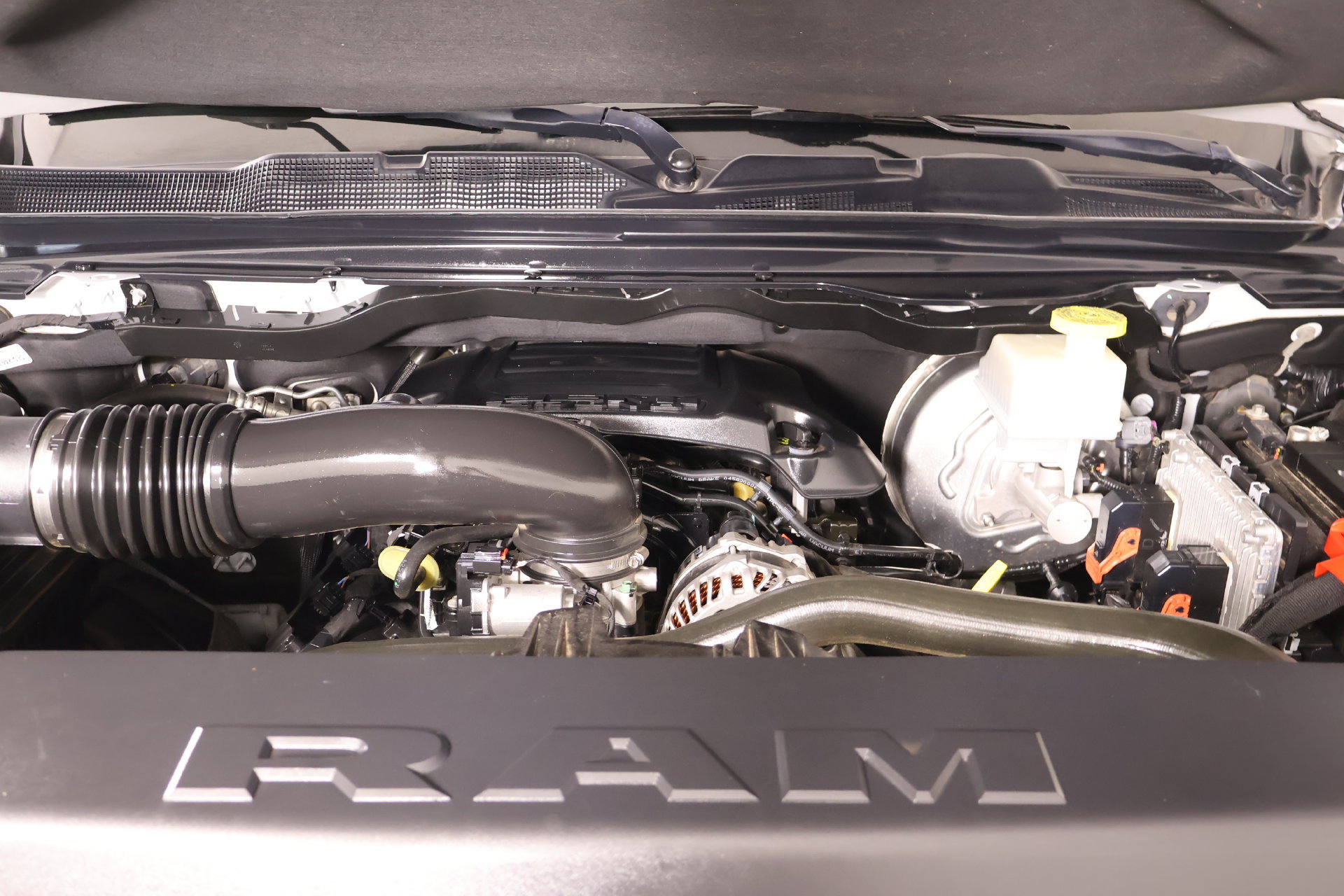 Used 2022 RAM 1500 Laramie AWD/4WD image 20