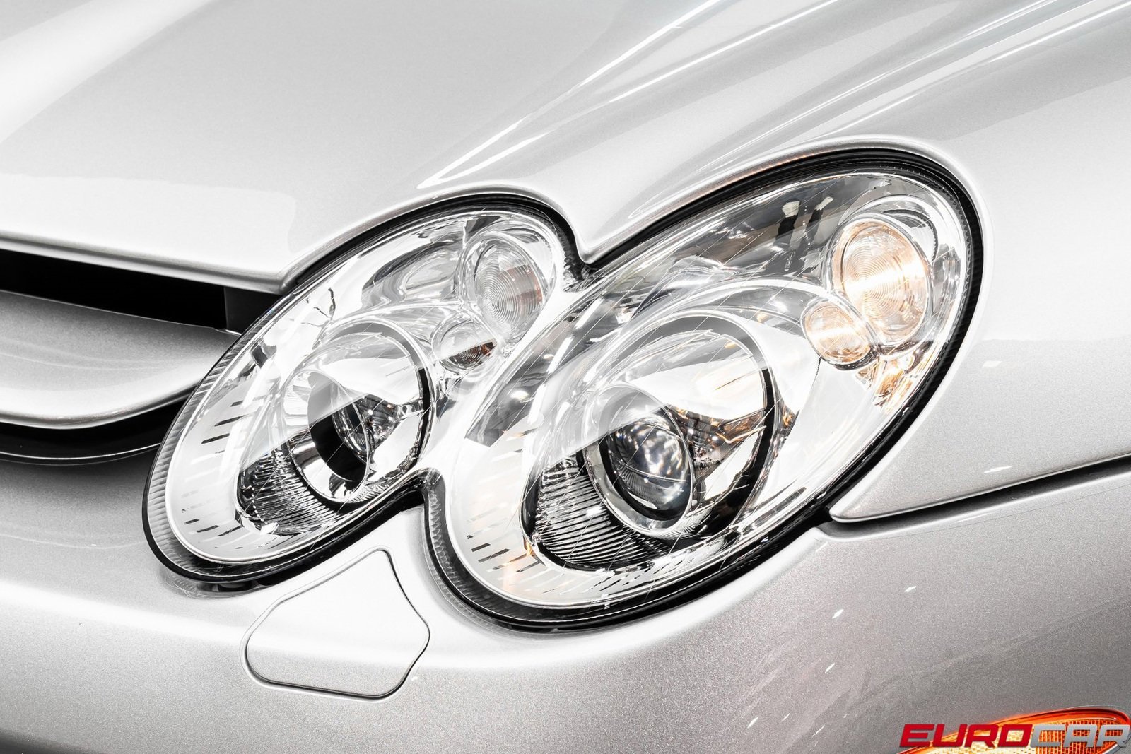 Used 2005 Mercedes-Benz SLR image 11