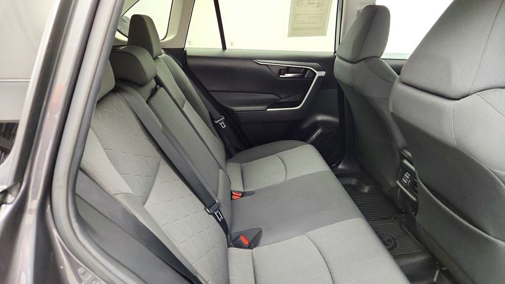Used 2022 Toyota RAV4 XLE w/ Convenience Package AWD/4WD image 23