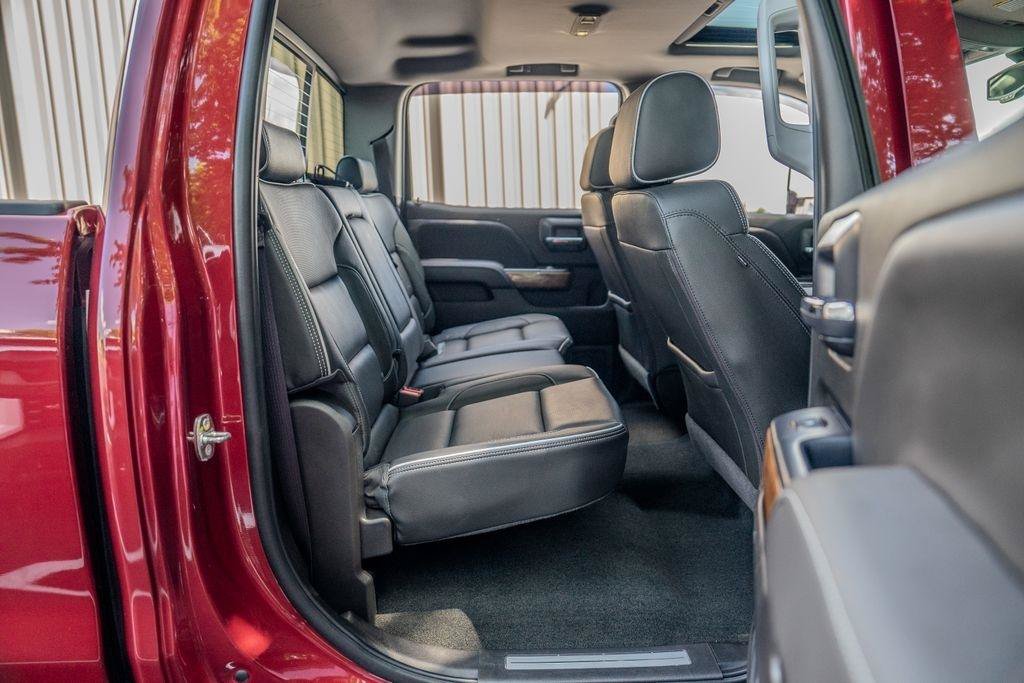 Used 2018 Chevrolet Silverado 2500 High Country w/ Duramax Plus Package AWD/4WD image 24