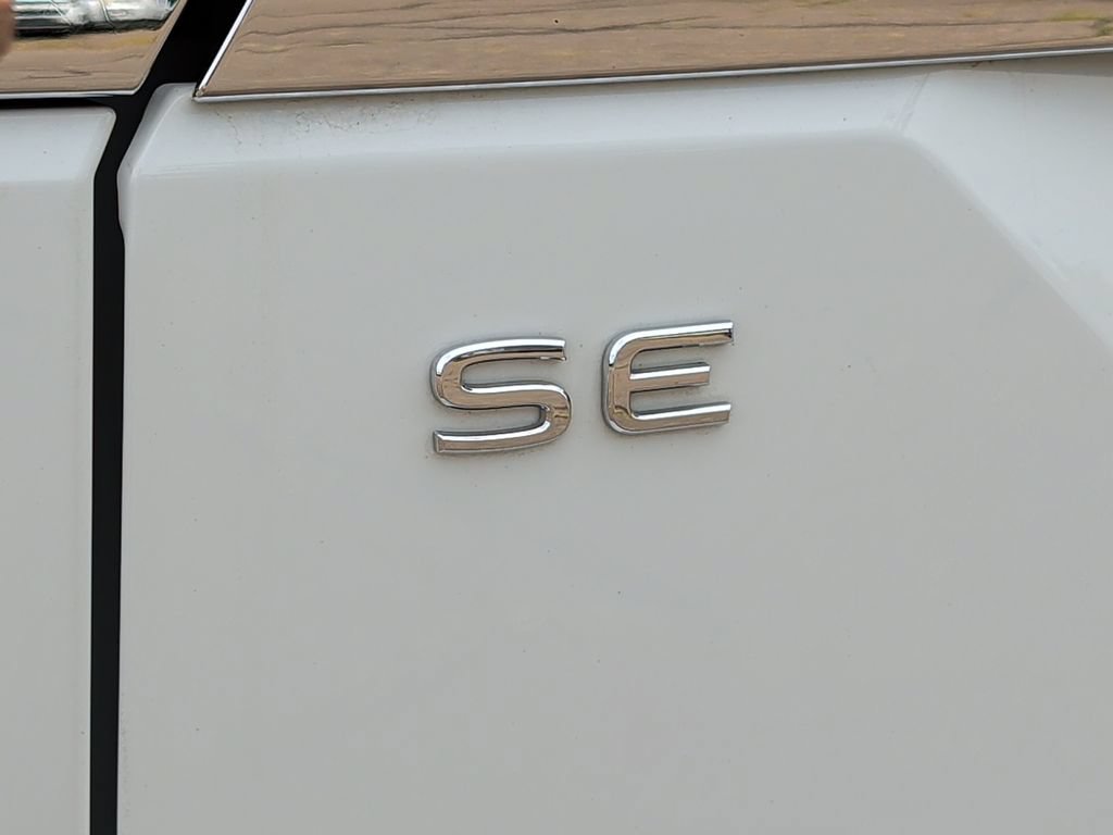 Used 2025 Volkswagen Atlas SE AWD/4WD image 45
