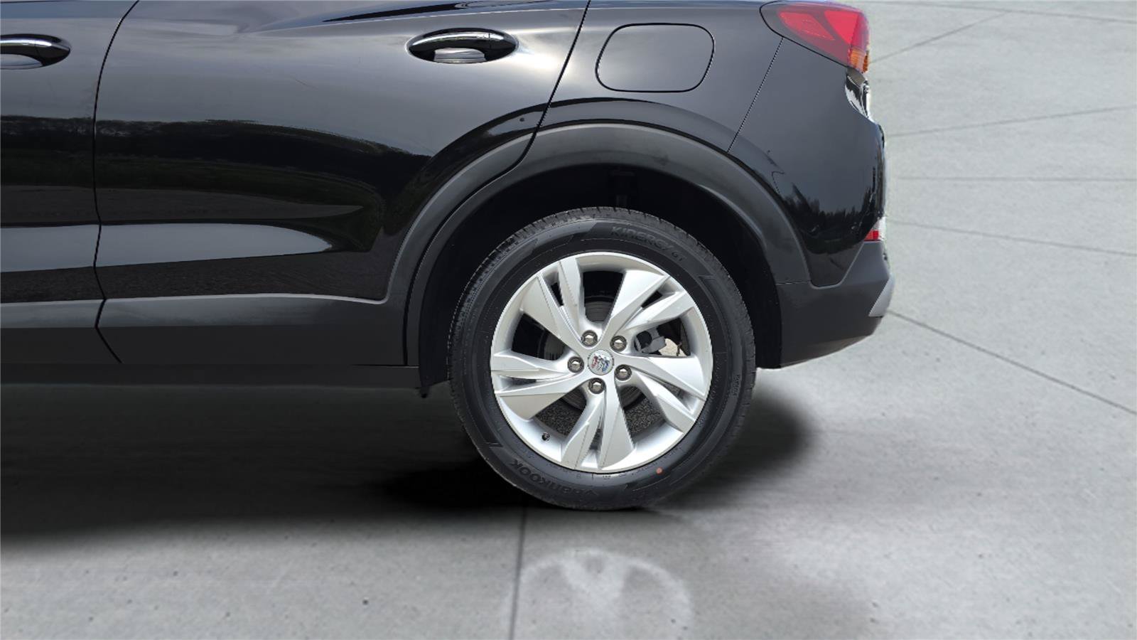 Used 2025 Buick Encore GX Preferred w/ Advanced Technology Package FWD image 28