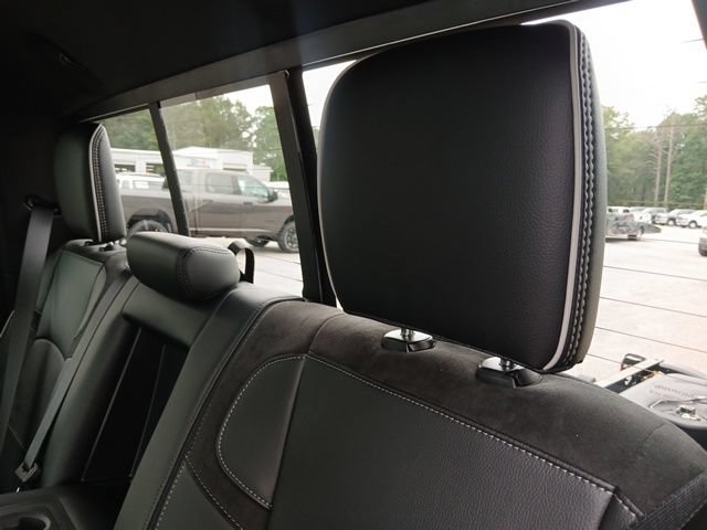 New 2026 RAM 5500 4x4 Crew Cab w/ Laramie Trim Package image 17