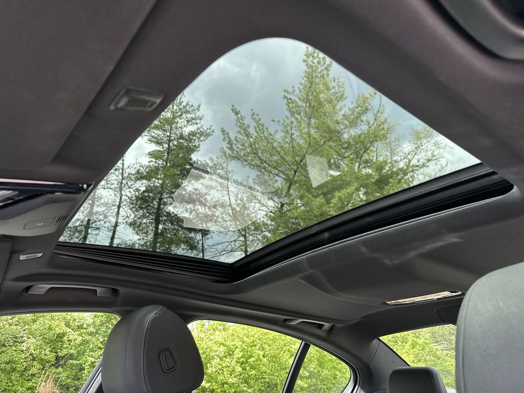 Used 2022 BMW 530i xDrive w/ Convenience Package image 26