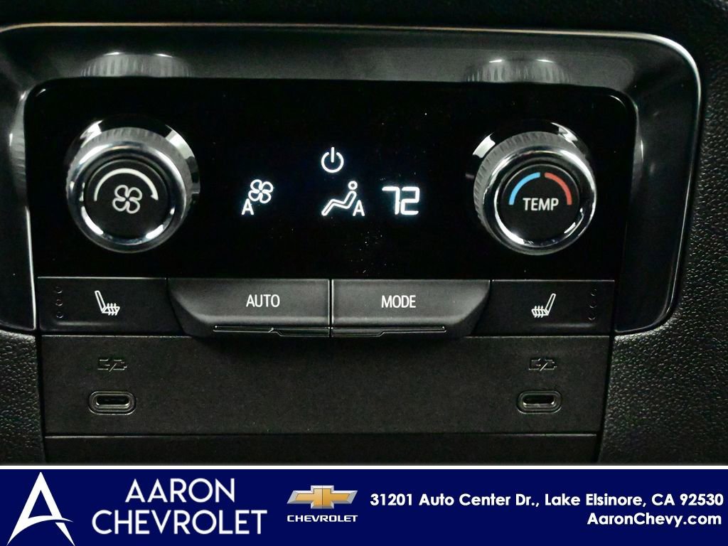 New 2026 Chevrolet Suburban LT w/ Comfort Package AWD/4WD image 37