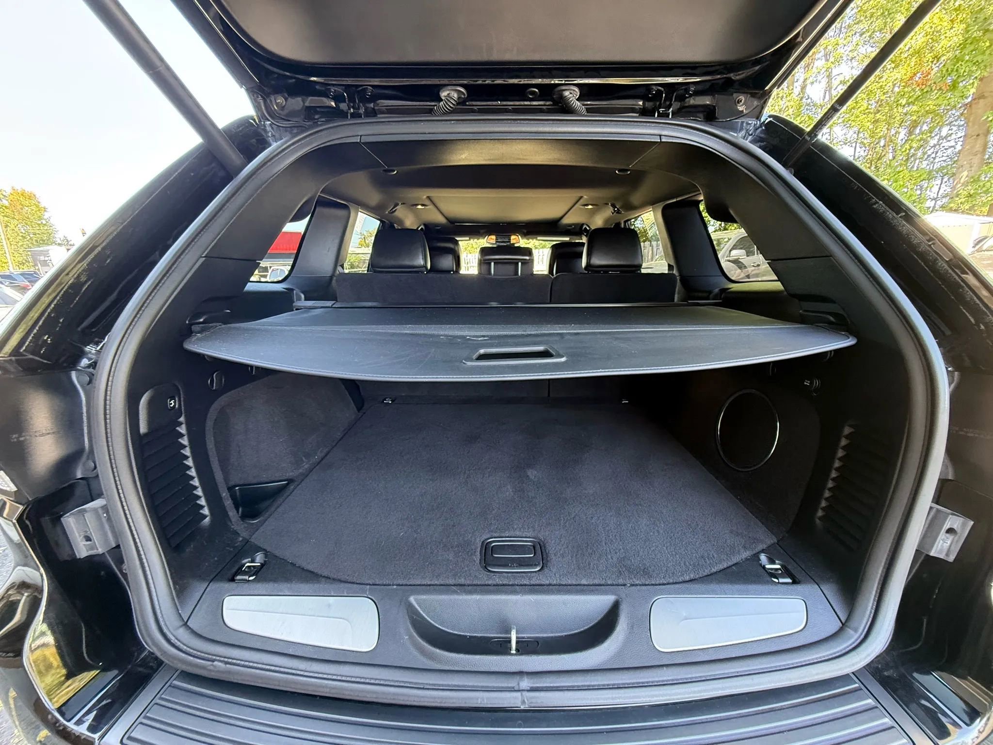 Used 2019 Jeep Grand Cherokee High Altitude AWD/4WD image 23