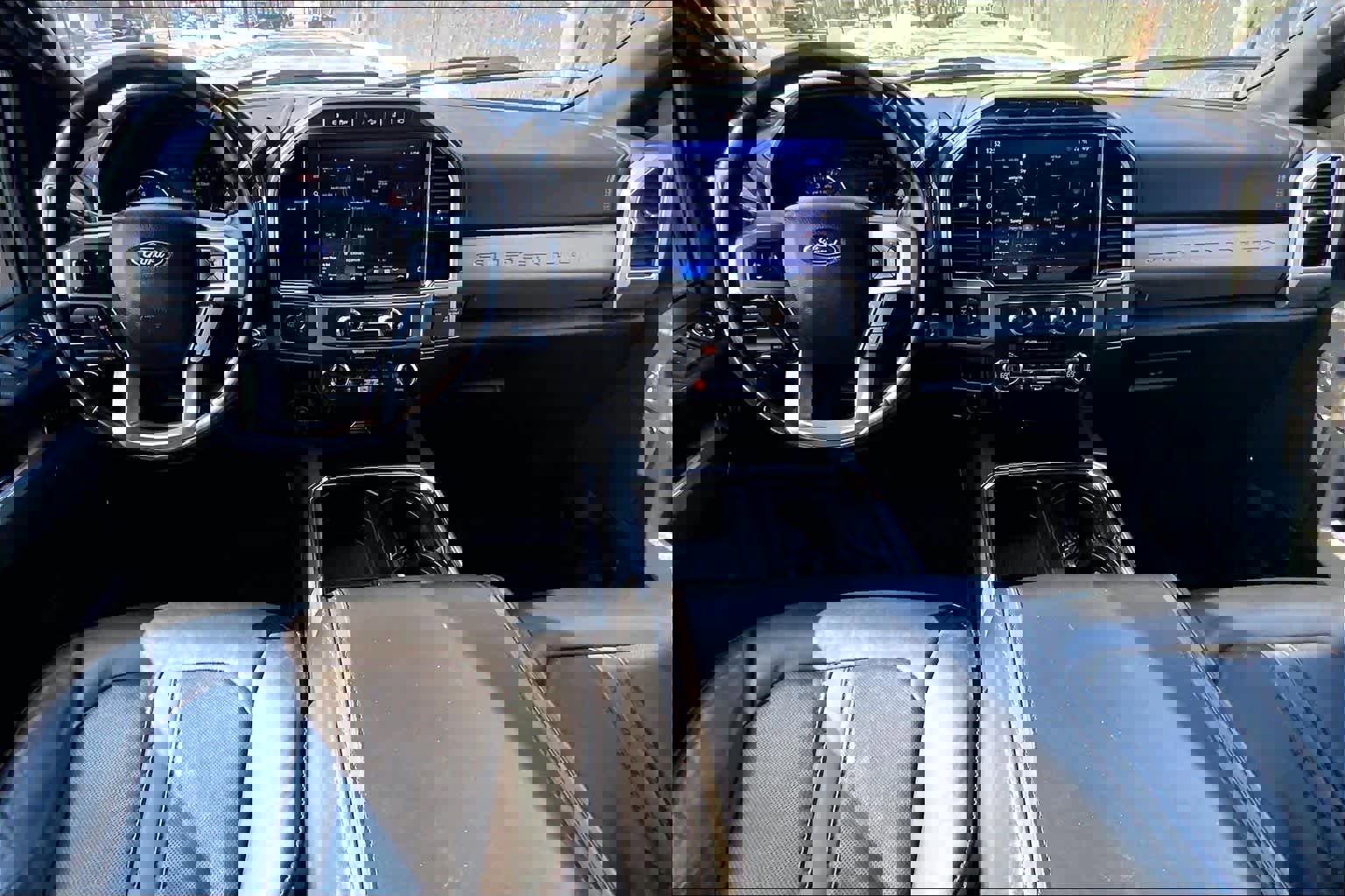 Used 2022 Ford F250 Platinum w/ FX4 Off-Road Package image 15