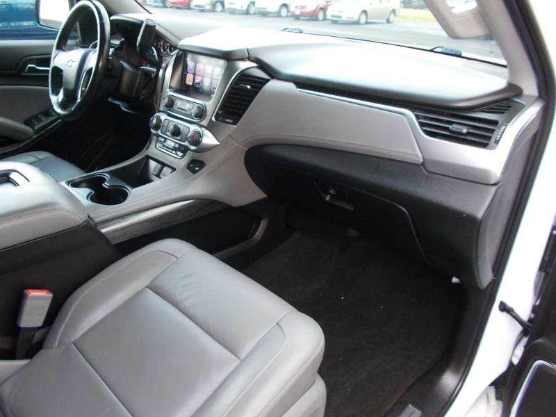 Used 2018 Chevrolet Tahoe LT w/ Luxury Package RWD image 21