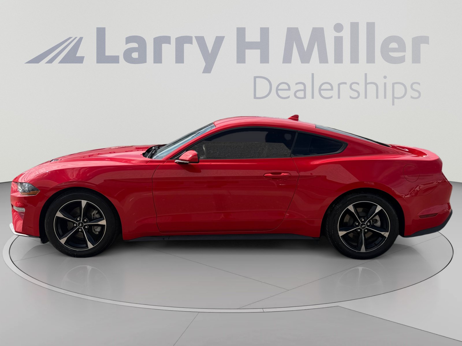Used 2021 Ford Mustang Coupe RWD image 2