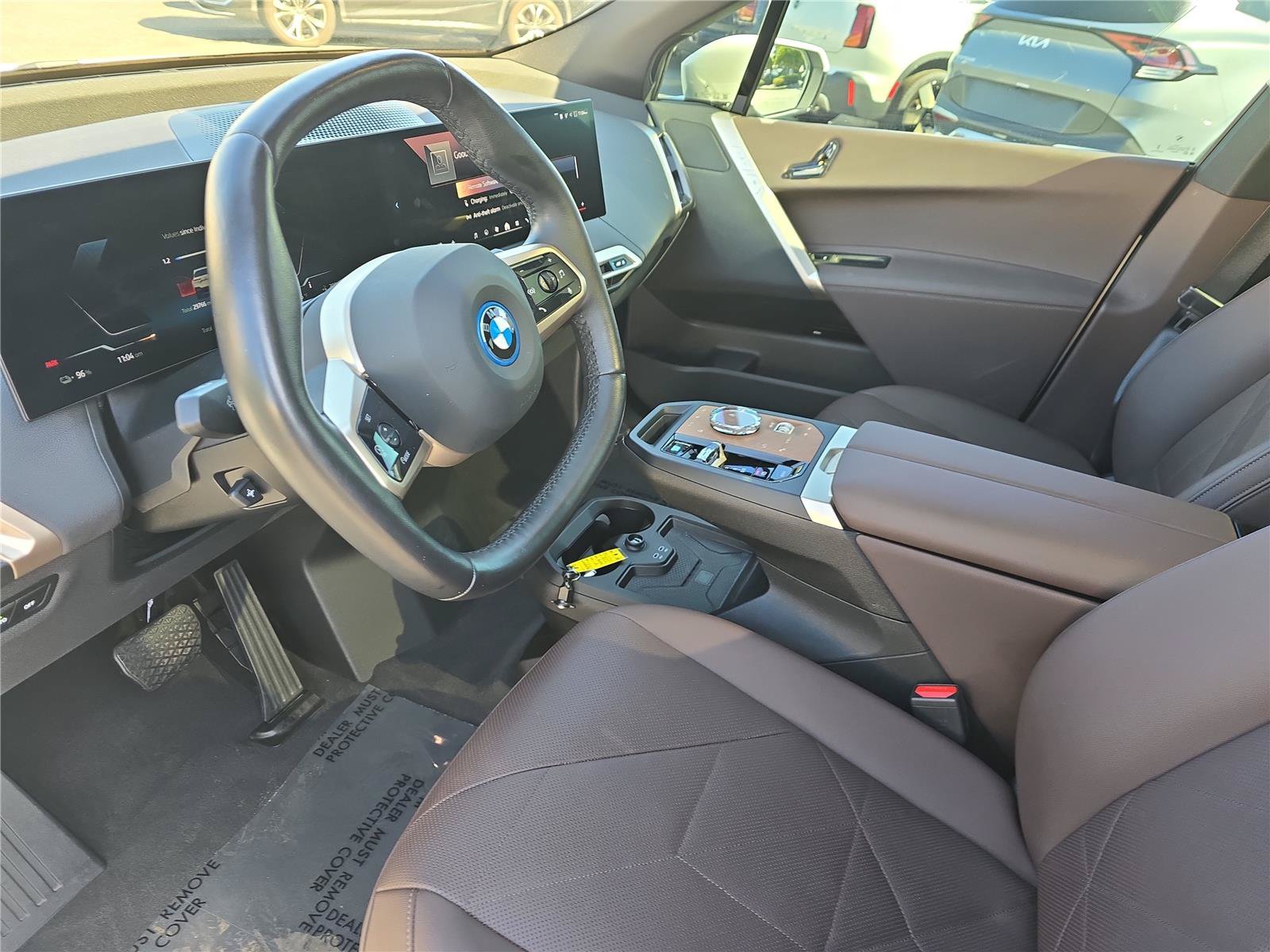 Certified 2024 BMW iX xDrive50 w/ Luxury Package AWD/4WD image 14