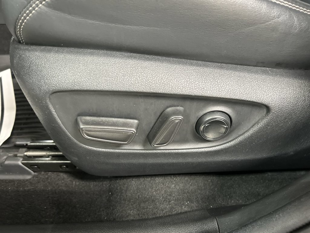 Used 2021 Toyota RAV4 XLE Premium AWD/4WD image 10