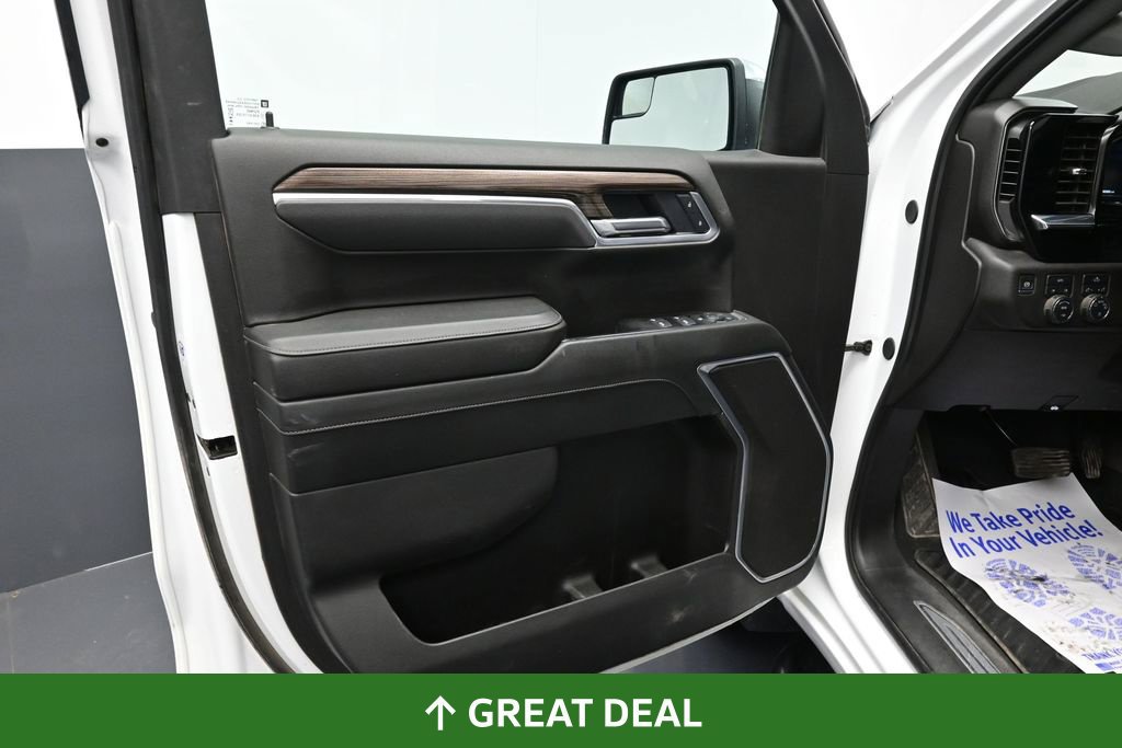 Used 2025 Chevrolet Silverado 1500 LT w/ Work Truck Package AWD/4WD image 29