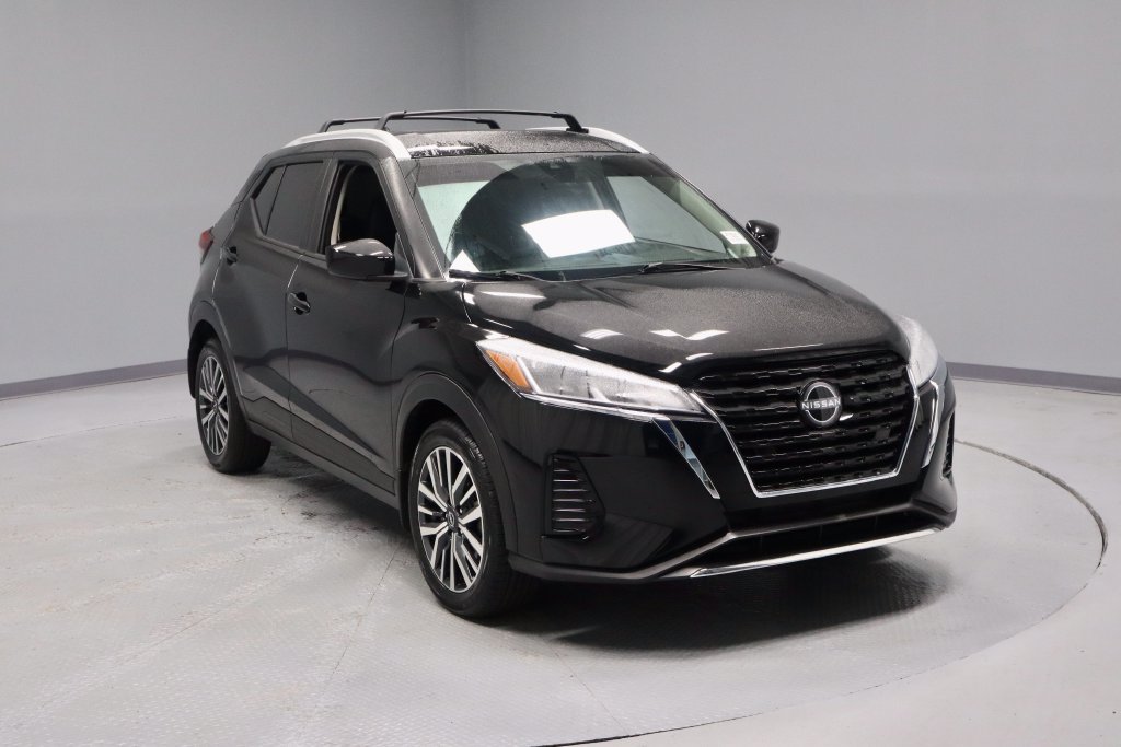 Used 2023 Nissan Kicks SV w/ Exterior Package