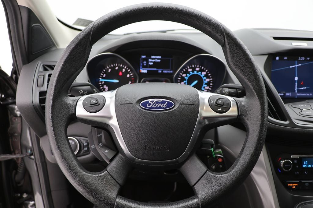 Used 2016 Ford Escape SE w/ Equipment Group 201A AWD/4WD image 17