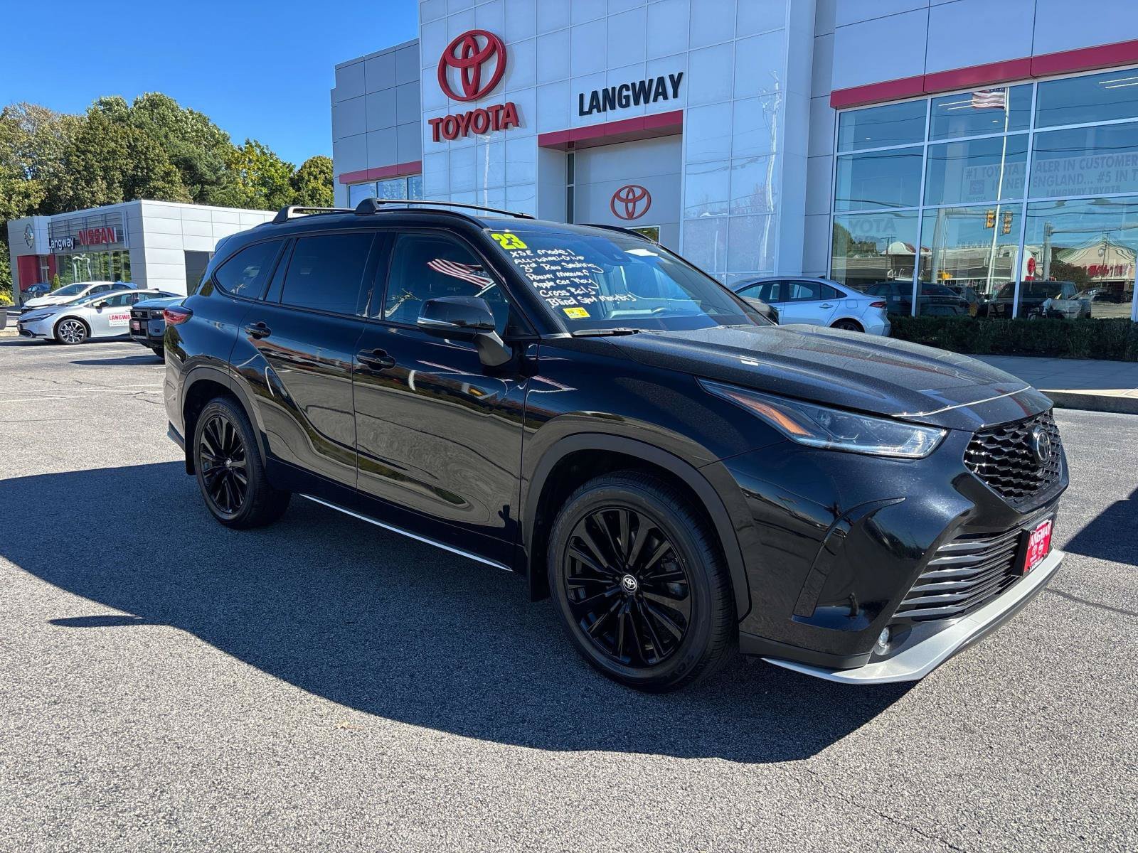 Used 2023 Toyota Highlander XSE