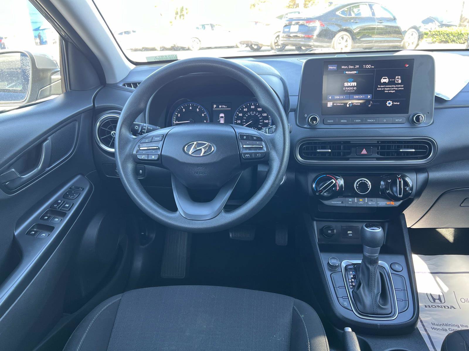 Used 2023 Hyundai Kona SEL image 7