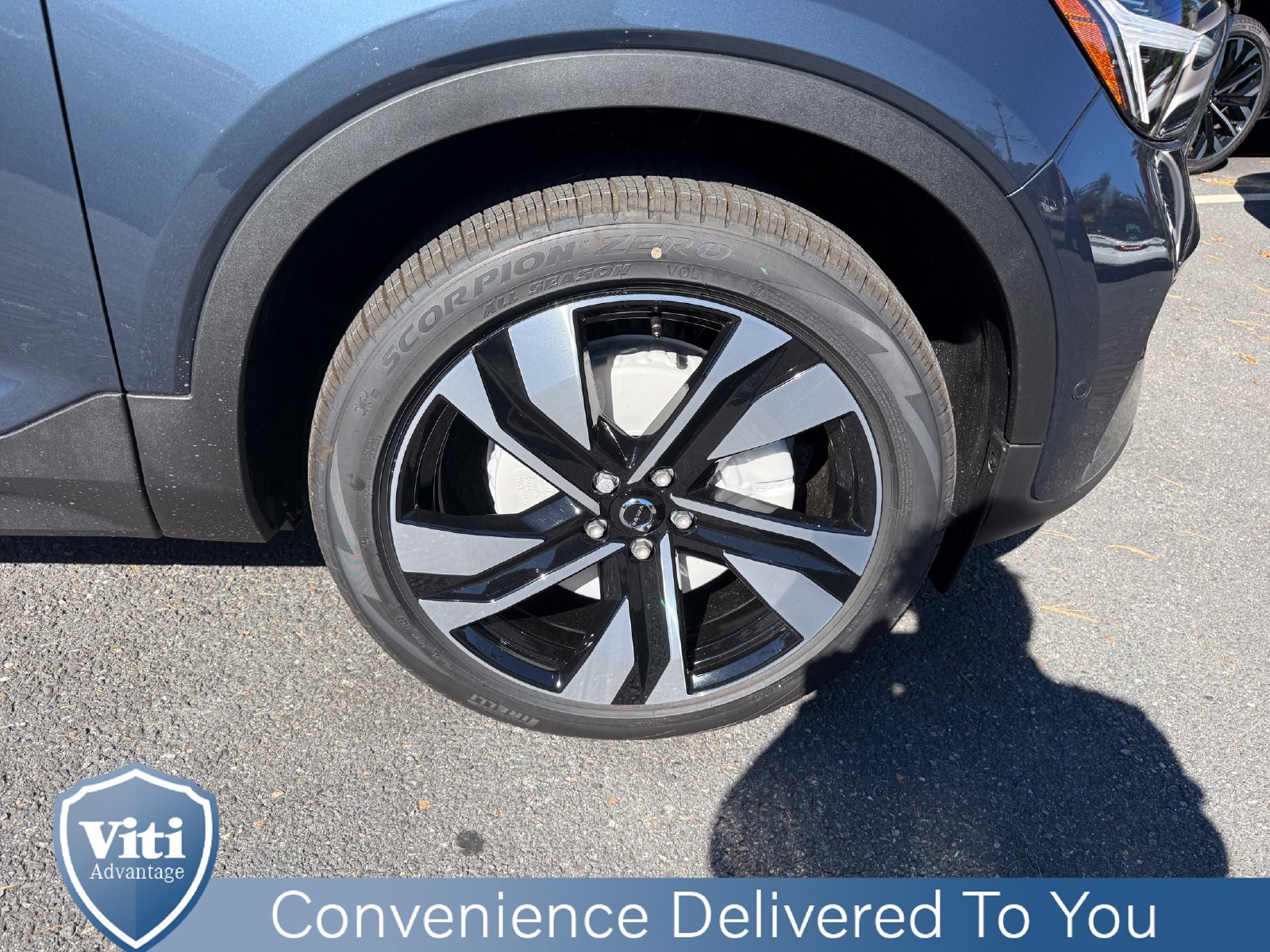 New 2026 Volvo XC40 B5 Ultra w/ Protection Package Premier AWD/4WD image 10