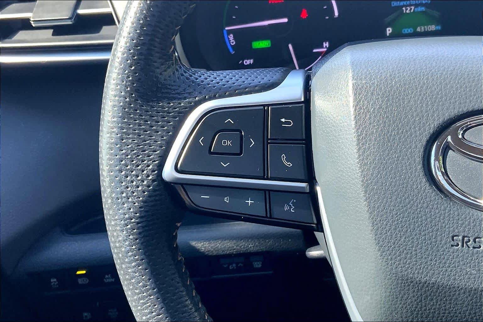 Used 2024 Toyota Sienna XLE Woodland Edition AWD/4WD image 24