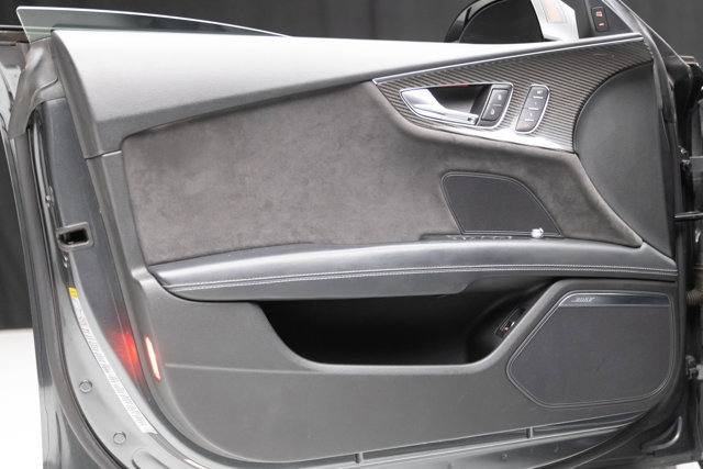 Used 2016 Audi RS 7 Prestige w/ Carbon-Optic Package image 43